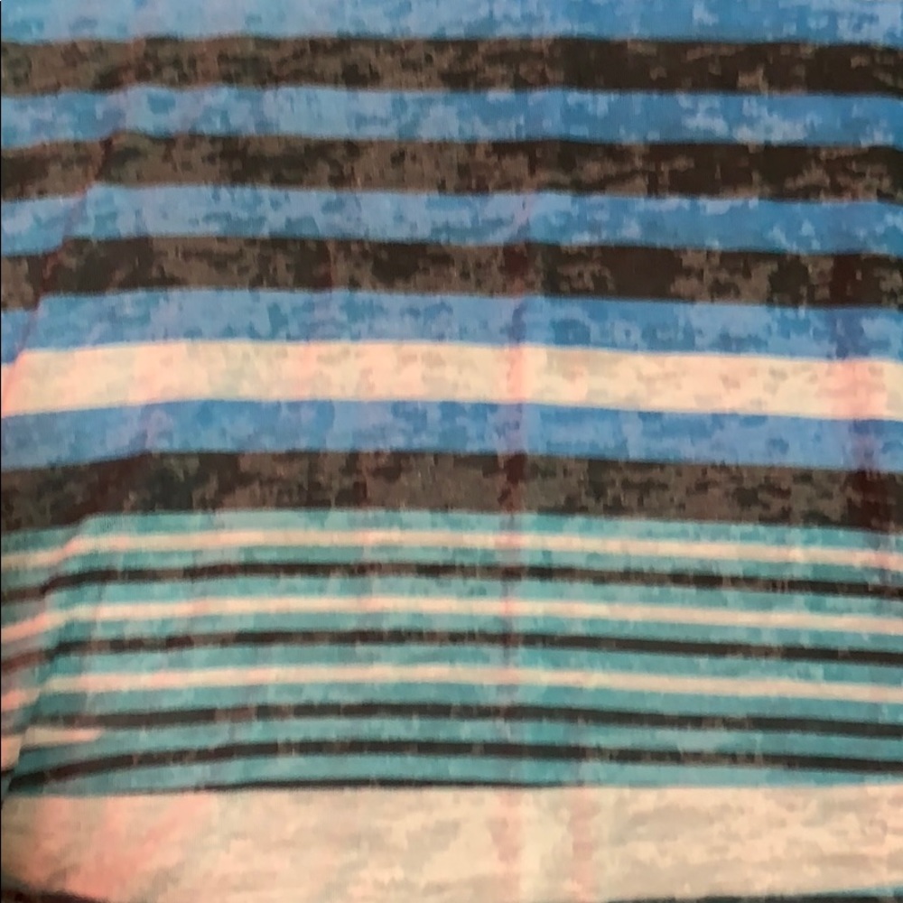Tee - Picture 3 of 4